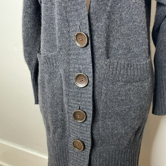 Van Kukil Cashmere button down cardigan - Picture 5 of 9
